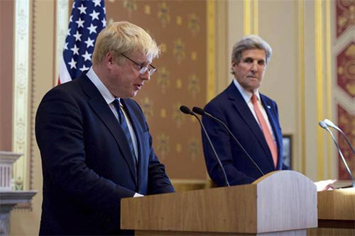 John Kerry, y su homólogo británico, Boris Johnson